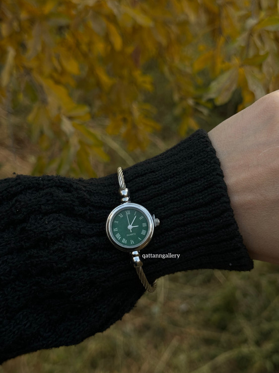 بنگل ساعتی رنگ سبز